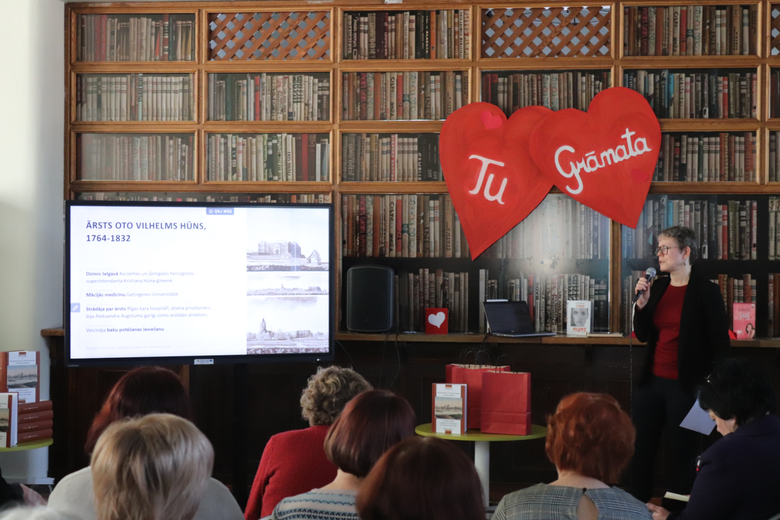 Krāsaina bilde, Grāmatas “Kurzemes pilsētas 19. gadsimta sākumā: Oto Hūna mantojums” prezentācijas pasākums Jēkabpils pilsētas bibliotēkā 12. februārī, foto: Marija Zlamīte2. februārī, 