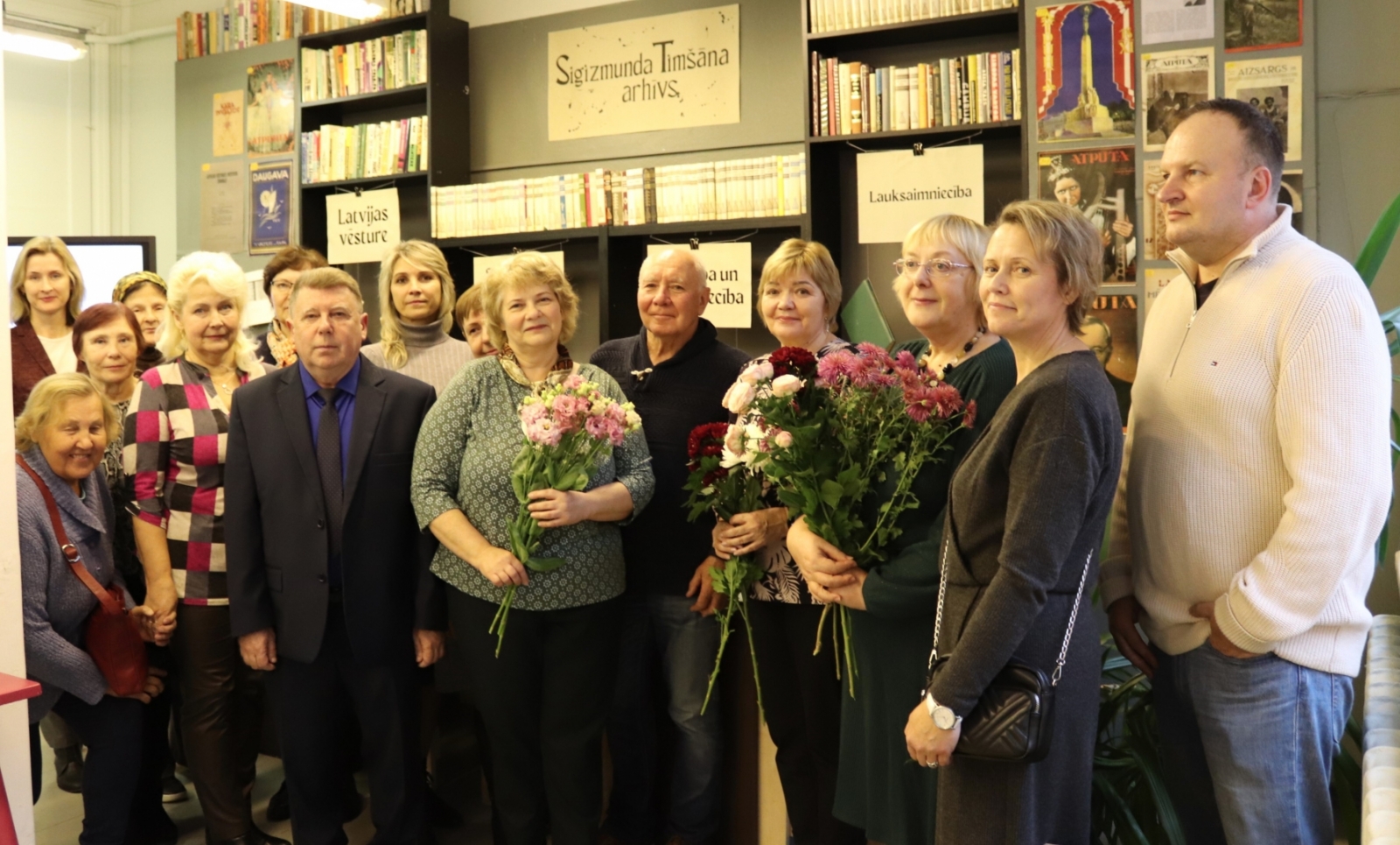 Krāsaina bilde, izstādes “Cilvēks un viņa bibliotēka. Ieskats akadēmiķa Sigizmunda Timšāna arhīvā” atklāšanas pasākums Jēkabpils bibliotēkā